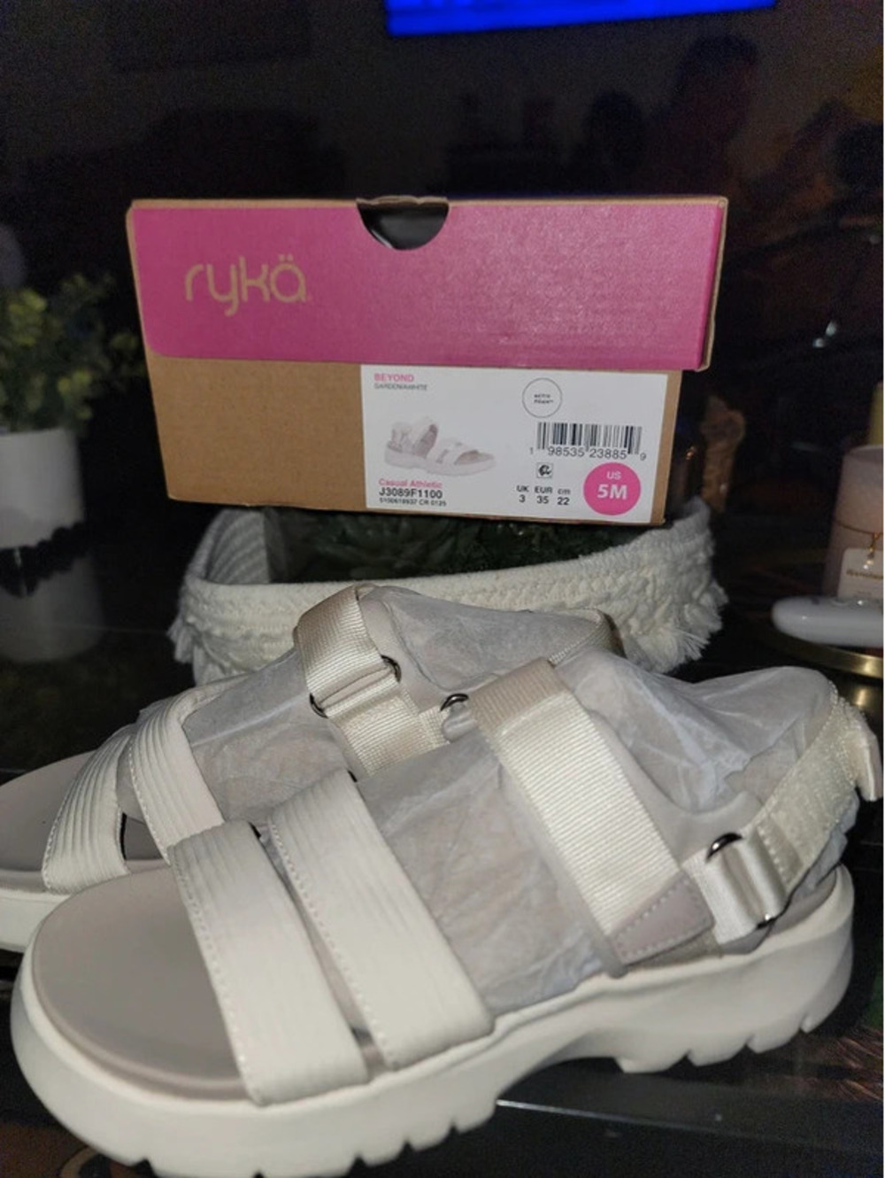 Ryka size 5M activ foam sandals